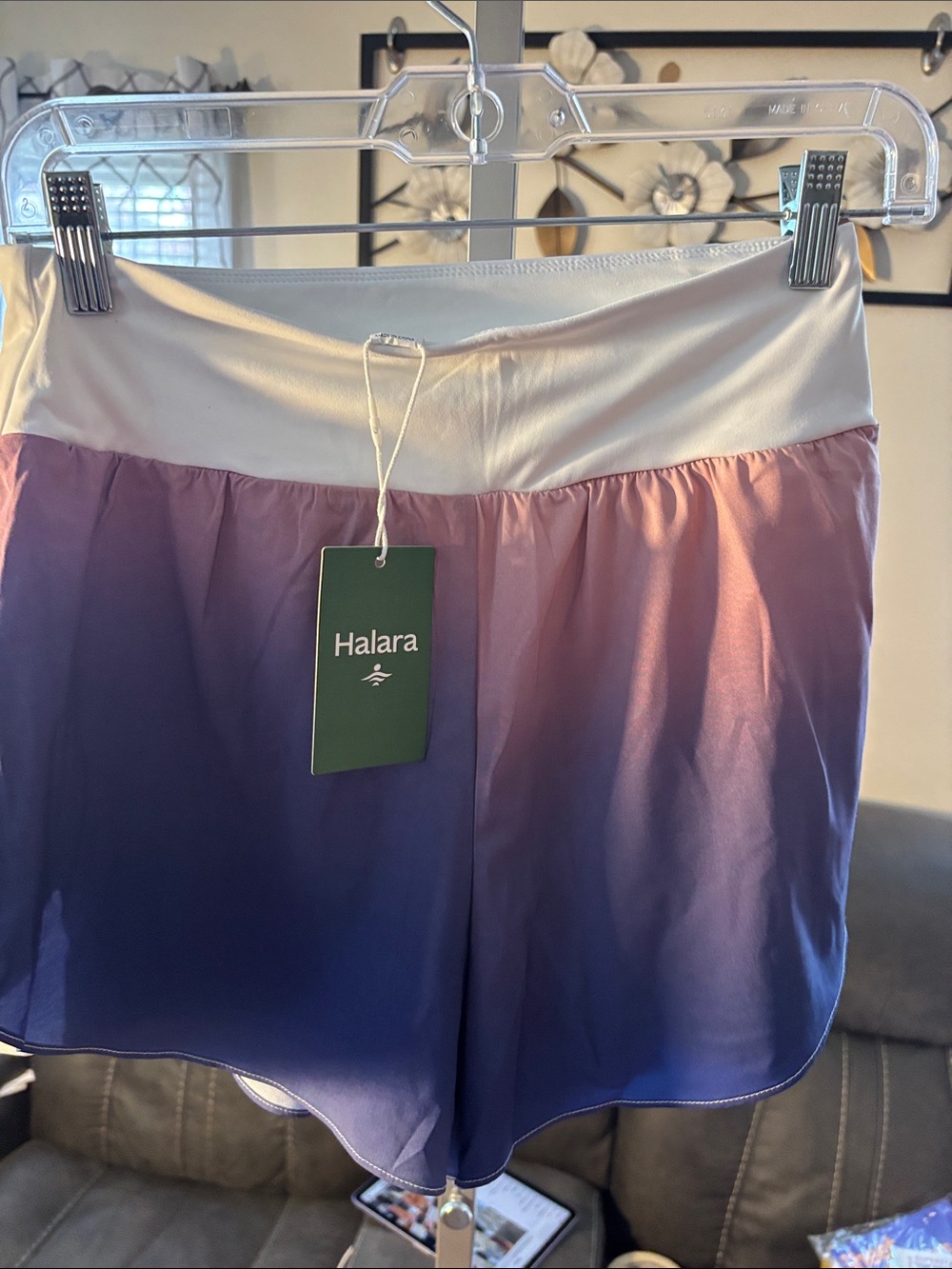 HALARA Ombre Lavender to Navy Athletic Shorts with Cream Waistband